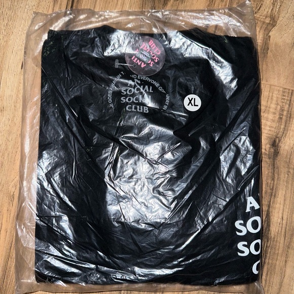 ASSC | Anti Social Social Club X BearBrick Tee T-Shirt | NWT (XL) Pink/Black - Picture 3 of 6